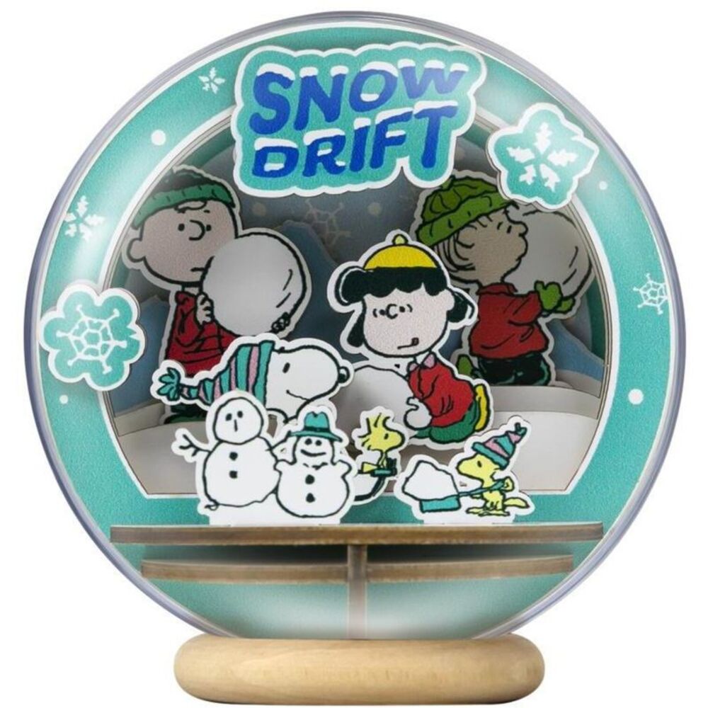 Snoopy Snowman Season Wooden Crystal Ball  COLLECTIBLES